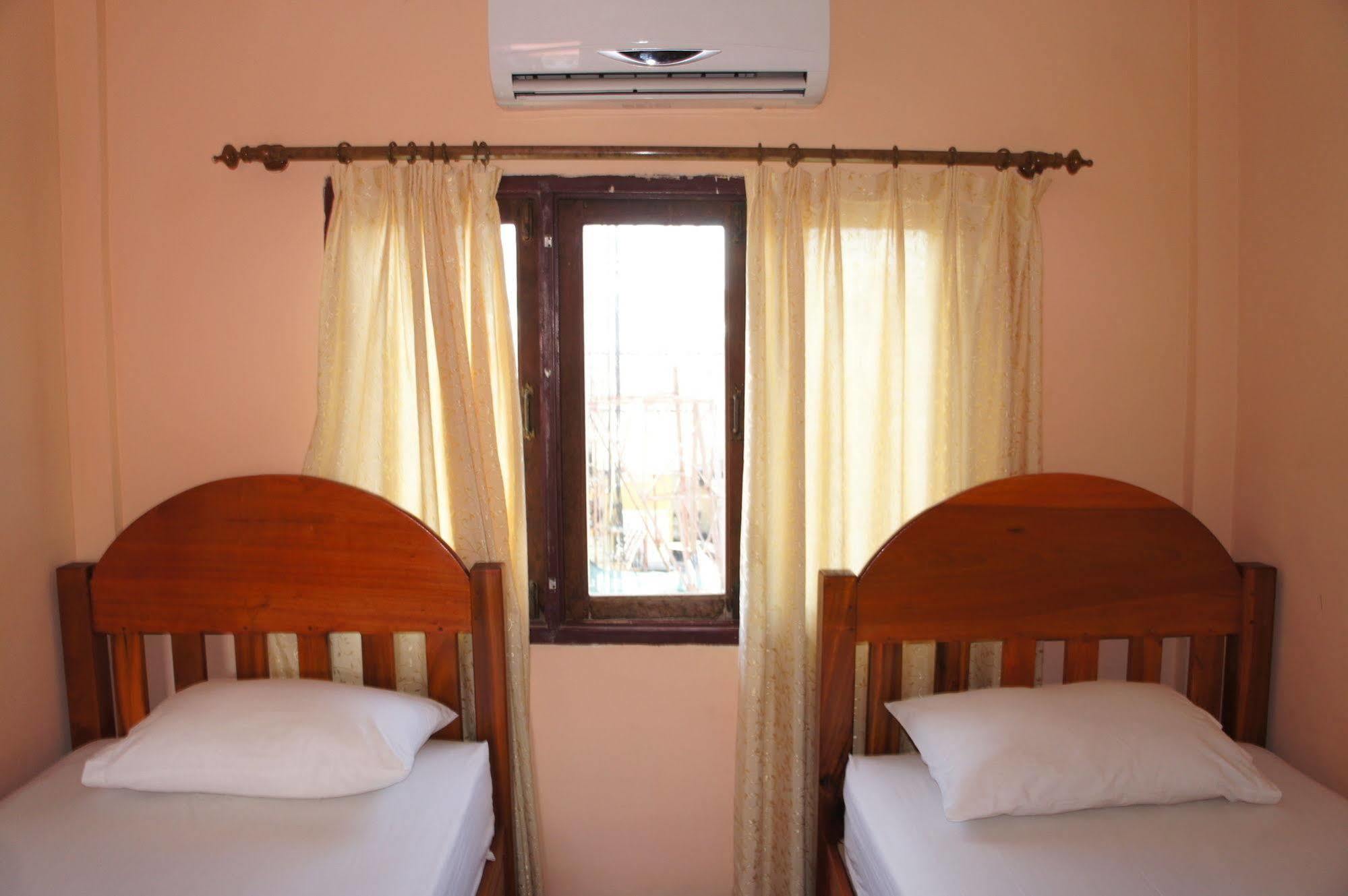 Viengsavanh Guesthouse Vang Vieng Exterior photo