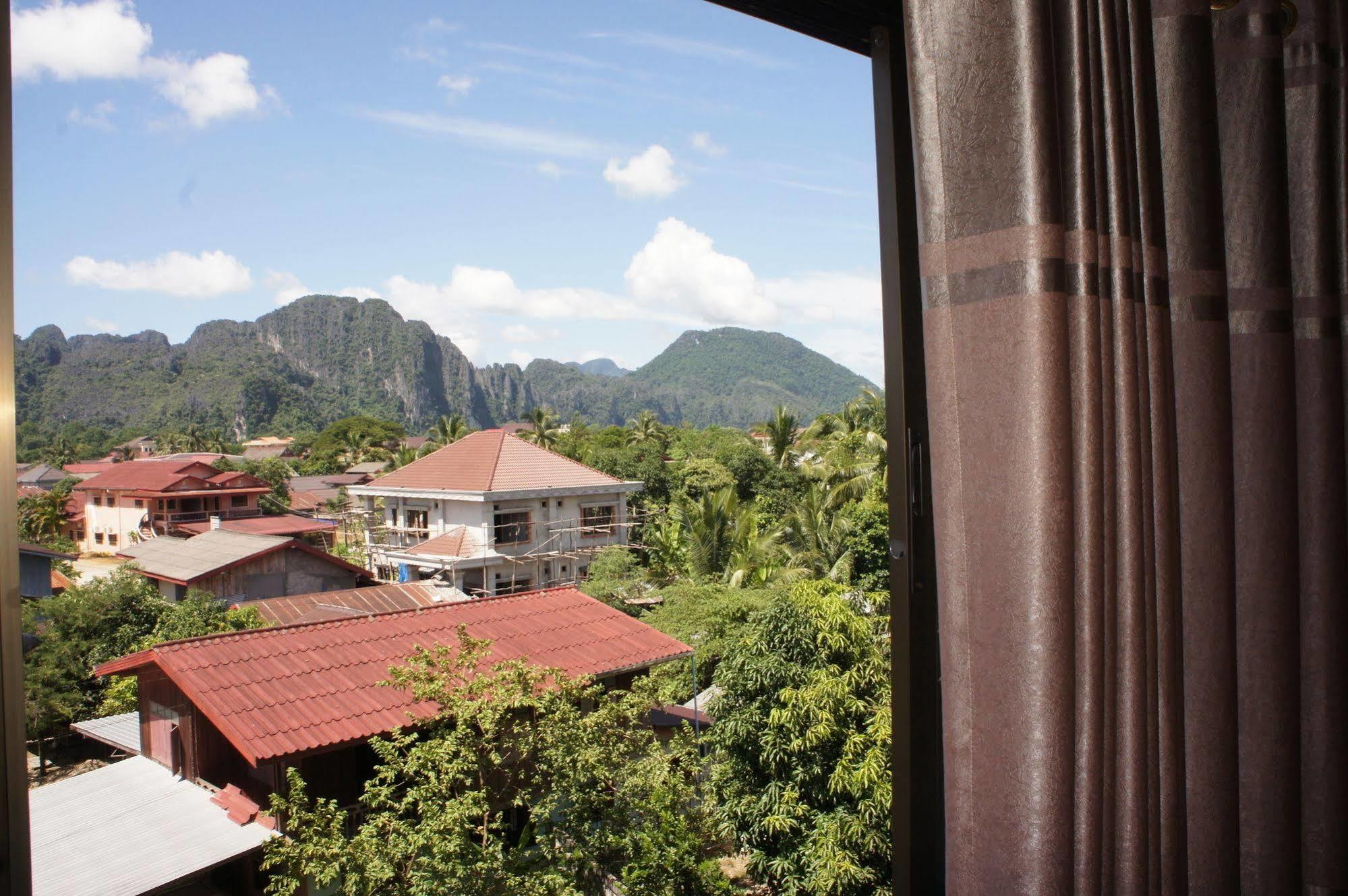 Viengsavanh Guesthouse Vang Vieng Exterior photo